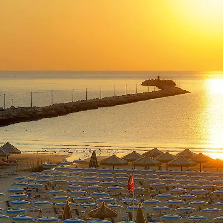 Capriè, Dimora Tra Mare E Monti