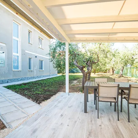 Capriè, Dimora Tra Mare E Monti *