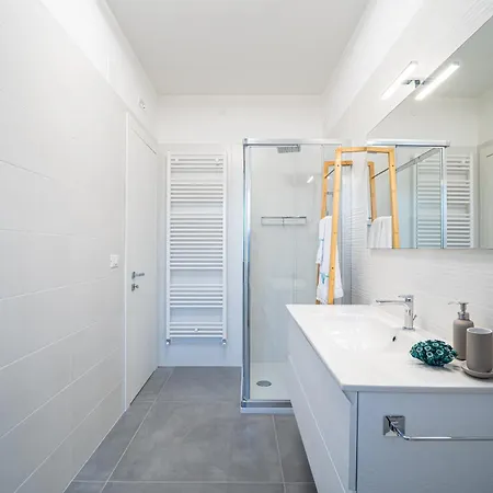 Capriè, Dimora Tra Mare E Monti