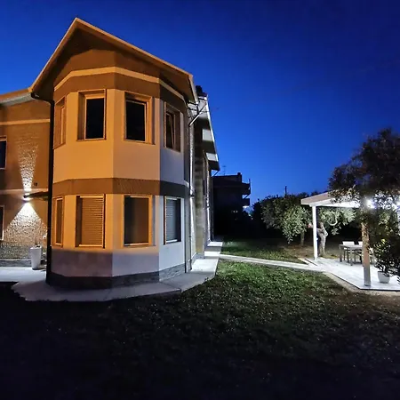 Capriè, Dimora Tra Mare E Monti