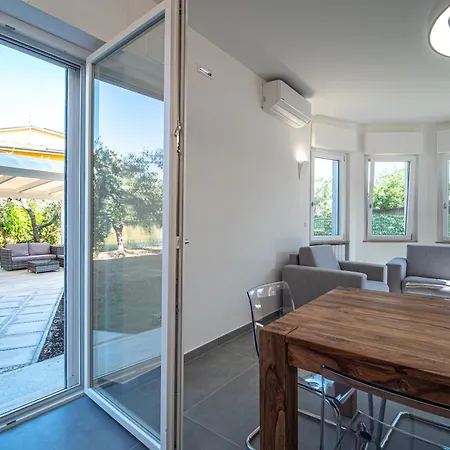 Capriè, Dimora Tra Mare E Monti * Frisa